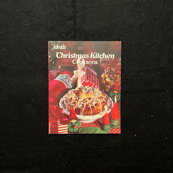 3 – Vintage “Ideals’ Christmas Books - Picture 8 of 11